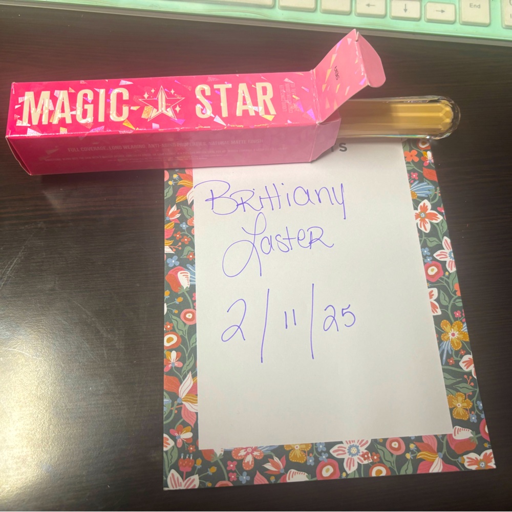 Jeffree Star Yellow color corrector
